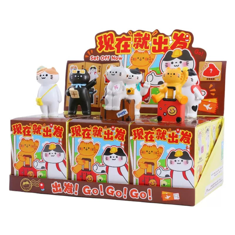Boîte Mystère Figurines Chat « Set Off Now » – Collection Voyage